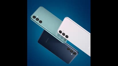 சாம்சங் மொபைல் வாங்கப் போறீங்களா? இந்த தீபாவளி ஆஃபரைப் பாத்துட்டு செலக்ட் பண்ணுங்க!