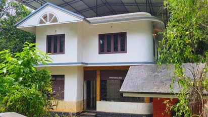 തൃശൂരിൽ വീട്ട് ഗ്രില്ല് തുറന്നുകിടന്നു, നോക്കിയപ്പോൾ ഗേറ്റും ഫാനും മുതൽ കട്ടിൽ വരെ ശൂന്യം! വെളുപ്പിച്ച് കവർച്ച