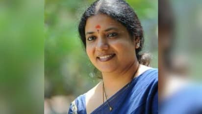 నేనిప్పుడు బీజేపీలో ఉన్నాను.. ‘వ్యూహం’ సినిమాపై జీవిత రాజశేఖర్ ఏమన్నారంటే?