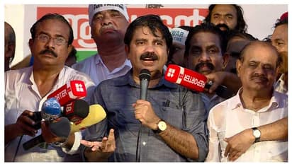 'ഷൗക്കത്തിന്റേത് അച്ചടക്കലംഘനം തന്നെ'; കെപിസിസി കടുപ്പിക്കുന്നു, വീണ്ടും നോട്ടീസ് നൽകും