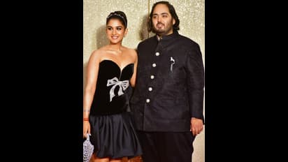 ಮುಕೇಶ್-ನೀತಾ ಅಂಬಾನಿ ಭಾವಿ ಸೊಸೆ ರಾಧಿಕಾ ಮರ್ಚೆಂಟ್ ಸಹ ಕಮ್ಮಿ ಶ್ರೀಮಂತೆ ಅಲ್ಲ!