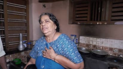 കഴുത്തിൽ കത്തിവച്ച് മാല പൊട്ടിച്ചവരെ കണ്ട് അമ്പരന്ന് വൃദ്ധ, നെയ്യാറ്റിൻകരയിൽ പട്ടാപ്പകൽ മോഷണം