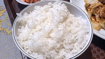 ഉച്ചയ്ക്ക് ചോറിന് പകരം ഈ മൂന്ന് ഭക്ഷണങ്ങള് കഴിക്കൂ, വയറിലെ കൊഴുപ്പിനെ പുറംതള്ളാം...