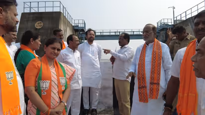 మేడిగడ్డ బ్యారేజీని పరిశీలించిన బీజేపీ నేతలు.. సీబీఐ విచారణకు డిమాండ్