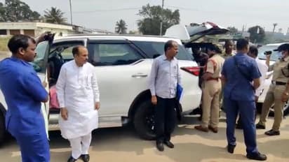 తెలంగాణ ఎన్నికల ఎఫెక్ట్... చివరకు హోంమంత్రినీ పోలీసులు వదిలిపెట్టడం లేదుగా...