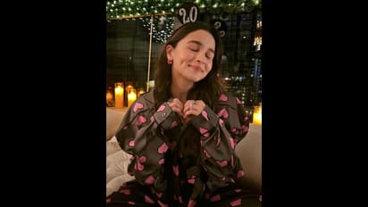 అవి చూడను కాబట్టే ప్రశాంతంగా ఉన్నాను, ఆలియా భట్ కామెంట్స్ వైరల్.. 