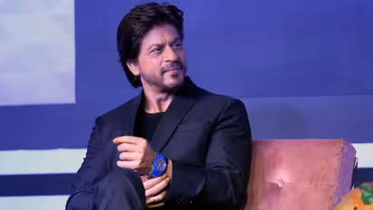 'ആസ്ക് എസ്ആര്കെ'യില് മറുപടി തരുന്നത് മറ്റൊരാളോ? ഒടുവില് ആ നിഗൂഢതയ്ക്ക് മറുപടി നല്കി ഷാരൂഖ് ഖാന്