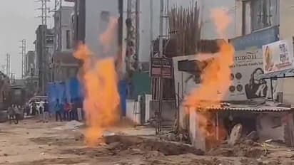 భూగర్భ గ్యాస్ పైప్ లైన్ లీక్.. మంటలు చేలరేగడంతో ఆందోళనకు గురైన స్థానికులు,.. కొంపల్లిలో ఘటన (వీడియో)