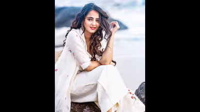 Anushka Shetty Net Worth: Know about her income, luxury cars, wealth, and properties 