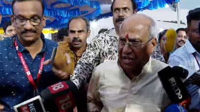 കേരളീയം മികച്ച പരിപാടി, ബിജെപി ബഹിഷ്കരണത്തെ കുറിച്ച് അറിയില്ല, സമാപന സമ്മേളനത്തിൽ പങ്കെടുത്ത് ഓ രാജഗോപാൽ