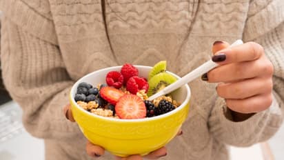 ശരീരഭാരം കുറയ്ക്കാൻ ഡയറ്റിൽ ഉൾപ്പെടുത്തേണ്ട ആറ് പഴങ്ങൾ