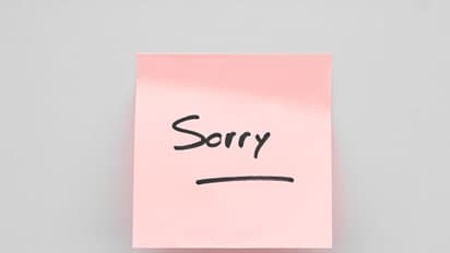 കാറില് പോറി; മാപ്പെഴുതി വച്ച്, പണം തവണകളായി തന്ന് തീർക്കാമെന്ന് കുരുന്ന്; അഭിനന്ദിച്ച് സോഷ്യൽ മീഡിയ