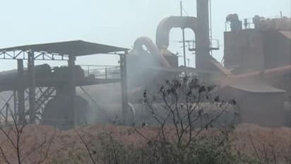 ಬಳ್ಳಾರಿ: ಫ್ಯಾಕ್ಟ್ರಿಗಳಿಗೆ ಬಿಡೋ ನೀರು ನಿಲ್ಲಿಸಿ, ರೈತರಿಗೆ ಮೊದಲು ನೀಡಿ: ಅನ್ನದಾತನ ಅಳಲು..!