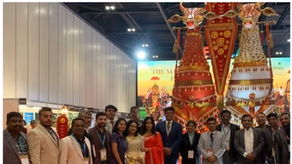 ലണ്ടനിലെ വേള്ഡ് ട്രാവല് മാര്ക്കറ്റില് മികച്ച പവലിയനുള്ള പുരസ്കാരം കേരളത്തിന്