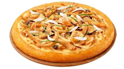 പാമ്പിന് പിസ്സ കഴിച്ചിട്ടുണ്ടോ? കിട്ടുക ഈ സ്ഥലത്ത്, കഴിച്ചാല് വന്ഗുണങ്ങളെന്നും കമ്പനി..!