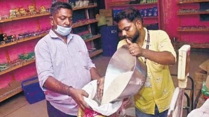 தமிழக மக்கள் கவனத்திற்கு.. நவம்பரில் இந்த இரு நாட்கள் ரேஷன் கடைகள் இயங்காது - ஏன்? முழு விவரம் இதோ!