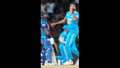 ಮೊಹಮ್ಮದ್ ಸಿರಾಜ್ ತಮ್ಮ 'ಡ್ರೀಮ್ ಕಾರ್‌'ಗೆ ಖರ್ಚು ಮಾಡಿದ್ದು ಎಷ್ಟು ಕೋಟಿ ರುಪಾಯಿ ಗೊತ್ತಾ?