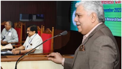 'കോടതിയിൽ വരുന്ന കേസുകളിൽ 99 ശതമാനവും അഴിമതിയുമായി ബന്ധപ്പെട്ട്'; സാമൂഹ്യഅർബുദമെന്ന് ജസ്റ്റിസ് ദേവൻ രാമചന്ദ്രൻ