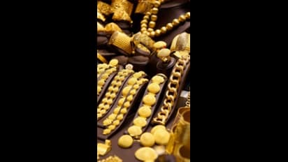  బంగారం, వెండి కొనేందుకు గోల్డెన్ ఛాన్స్.. ఇక్కడ తులం ధర ఎంత తక్కువ అంటే.. మిస్సవకండి.. 