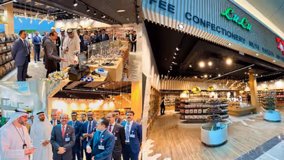 ഈ 'ലുലു' ഇതാദ്യം! ലോകത്തെ ഏറ്റവും വലിയ എയർപോർട്ട് ടെർമിനലിൽ സാന്നിധ്യം, അബുദാബി എയർപോർട്ടിൽ ലുലു ഡ്യൂട്ടി ഫ്രീ