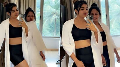 స్నానాల గదిలో రీతూ చౌదరి సెల్ఫీలు ... లోదుస్తులు కనిపించేలా జబర్దస్త్ భామ ఘాటు పోజులు!