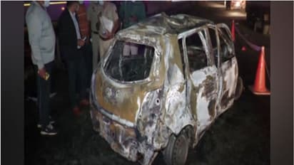 ഡിവൈഡറിൽ തട്ടി നിയന്ത്രണം വിട്ടു, കാറിലേക്കും പിക്കപ്പ് വാനിലേക്കും കയറി ടാങ്കർ, 4 മരണം