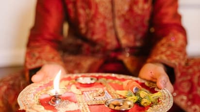 పూజ చేసేటప్పుడు మీ ముఖాన్ని ఈ దిశలో ఉంచితే మీకన్నీ శుభాలే..!