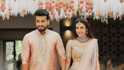 மாடல் அழகி தாரிணியைக் கைப்பிடித்த ஜெயராமின் மகன் காளிதாஸ்! கோலாகலமாக நடந்த நிச்சயதார்த்தம்!