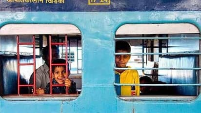 ಟಿಕೆಟ್‌ ಇಲ್ದೆ ಇದ್ರೂ ಇಂಥ ಪ್ಯಾಸೆಂಜರ್‌ನ ಹೊರಹಾಕೋ ಹಾಗಿಲ್ಲ.. ಭಾರತೀಯ ರೈಲ್ವೆಯಲ್ಲಿದೆ ಕೆಲವು ಇಂಟ್ರಸ್ಟಿಂಗ್‌ ನಿಯಮಗಳು!