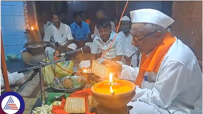 ಆಂತರಿಕ ಕಚ್ಚಾಟದಿಂದಲೇ ಸಿಎಂ ಸಿದ್ದರಾಮಯ್ಯ ಅಧಿಕಾರ ತ್ಯಾಗ ಮಾಡ್ತಾರೆ: ಕಾಲಜ್ಞಾನಿ ಕೊಡೇಕಲ್ ಬಸವಣ್ಣ ಭವಿಷ್ಯ!