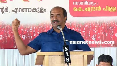കേന്ദ്രത്തിന് മുന്നിൽ സംസ്ഥാനം ഭിക്ഷയാചിക്കുന്ന സ്ഥിതി, അവകാശപ്പെട്ടതല്ല തരുന്നത്: വി മുരളീധരനെതിരെ ധനമന്ത്രി