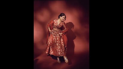 కొత్తజంట వరుణ్‌లవ్‌ స్పెషల్‌ ఫోటో షూట్‌.. లెహంగా చోళీలో లావణ్య, కుర్తాలో వరుణ్‌తేజ్‌.. దిష్టి తీయాల్సిందే