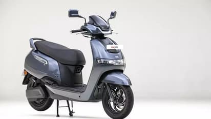 எலக்ட்ரிக் வாகனத்திற்கு மாறப்போறீங்களா? அப்போ இத பாருங்க - இந்தியாவின் விலை மலிவான E-Scooters லிஸ்ட் இதோ!