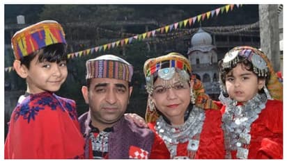 ദീപാവലി ആഘോഷത്തിനിടെയെന്ന് സംശയം, വന് തീപിടിത്തം; ലണ്ടനില് ഇന്ത്യന് വംശജരായ അഞ്ചു പേര് മരിച്ചു