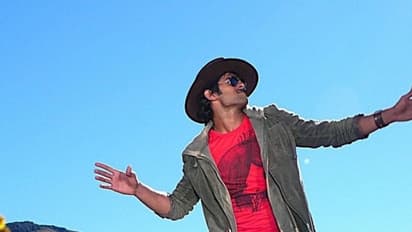 തുടര്പരാജയങ്ങള്, പക്ഷേ തെലുങ്കില് ഒന്നാമന് ആ താരം! അല്ലു മൂന്നാമത്; ഏറ്റവും ജനപ്രീതിയുള്ള 10 നായകന്മാര്