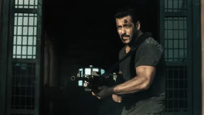 സല്‍മാന്റെ ടൈഗറിന് ആ വമ്പൻ താരത്തെ വീഴ്‍ത്താനായില്ല, റെക്കോര്‍ഡില്‍ മൂന്നാമതെത്തി