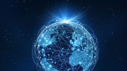 ప్రపంచంలోనే అత్యంత ఫాస్టెస్ట్ ఇంటర్నెట్: ఒక్క సెకనులో 150 HD సినిమాలు డౌన్‌లోడ్ చేసుకోవచ్చు.. 