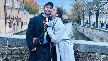 Ranveer Singh, Deepika Padukone celebrate 5th wedding anniversary in Europe, share adorable picture