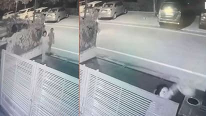  ಕಾರಲ್ಲಿ ಬಂದು ಹೂಕುಂಡ ಕದ್ದ ಕಳ್ಳಿಯರು: ವೀಡಿಯೋ ವೈರಲ್