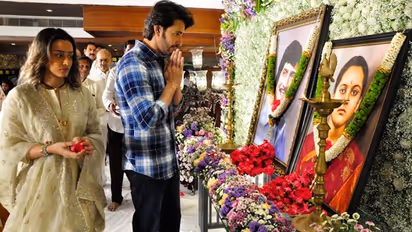 Mahesh Babu organizes prayer meet on late father, Telugu superstar Krishna's 1st death anniversary; Read more