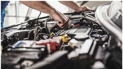 ഒന്നുകില്‍ എഞ്ചിന്‍ മാറ്റികൊടുക്കണം അല്ലെങ്കില്‍ 42 ലക്ഷം; കാര്‍ കമ്പനിക്കെതിരെ ഉപഭോക്താവിന് അനുകൂല വിധി