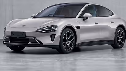 ఫెస్ ఆన్ లాక్ తో డోర్ ఓపెన్ ఇంకా ఇన్స్టంట్ ఛార్జింగ్ కూడా ! కంపెనీ మొదటి కారు ఇదిగో!