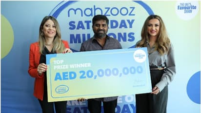 3 വ‌ർഷമായി ഭാഗ്യം തേടിയുള്ള പരിശ്രമം; അടിച്ചപ്പോൾ ചെറുതല്ല, നല്ല കനത്തില്‍ തന്നെ! കോടീശ്വരനായി മലയാളി യുവാവ്