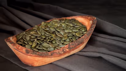 Pumpkin Seeds: రోజూ గుమ్మడి గింజలు తింటే ఏమౌతుంది?