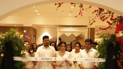 വൈറ്റ് ബ്രൈഡൽ വിവാഹ വസ്ത്രങ്ങൾക്കായി 'ദി സെലസ്റ്റ്' അവതരിപ്പിച്ച് ശീമാട്ടി