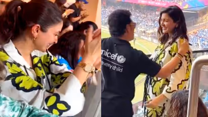 സെമിഫൈനലിൽ അനുഷ്കയുടെ കിടിലൻ ഔട്ഫിറ്റ്; വില കേട്ട് ഞെട്ടി ആരാധകർ