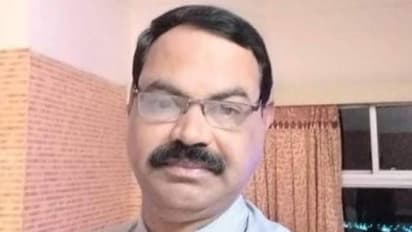 ప్రమోద్ ఆవంచ కవిత : పొక్కిలి....