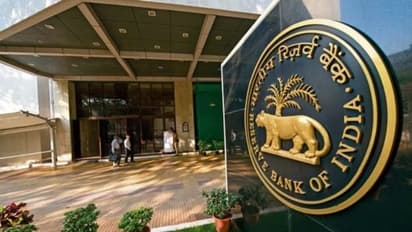 RBI: నాలుగు బ్యాంకులపై ఆర్బీఐ కొరడా, జరిమానా చెల్లించాల్సిందే అని ఉత్తర్వులు