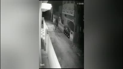 பெற்ற குழந்தையை கடத்த ஆட்களை அனுப்பிய தந்தை; கணவன், மனைவி கருத்து வேறுபாட்டால் விரக்தி