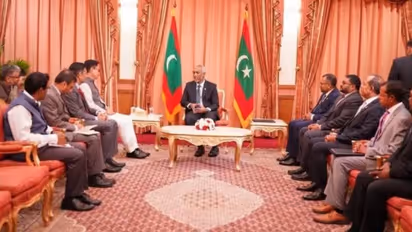 Maldives President asks India to withdraw military personnel from island